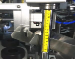 Машина за полнење на козметички цевки со ултразвучно запечатување