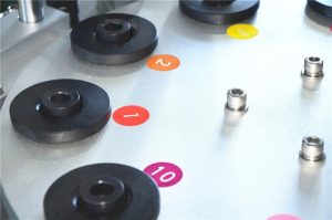 Машина за полнење на козметички цевки со ултразвучно запечатување