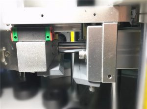 Машина за полнење на козметички цевки со ултразвучно запечатување